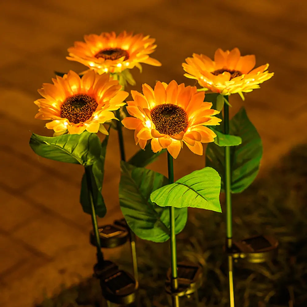 Sunflowers Solar Lawn Light - Quinzey